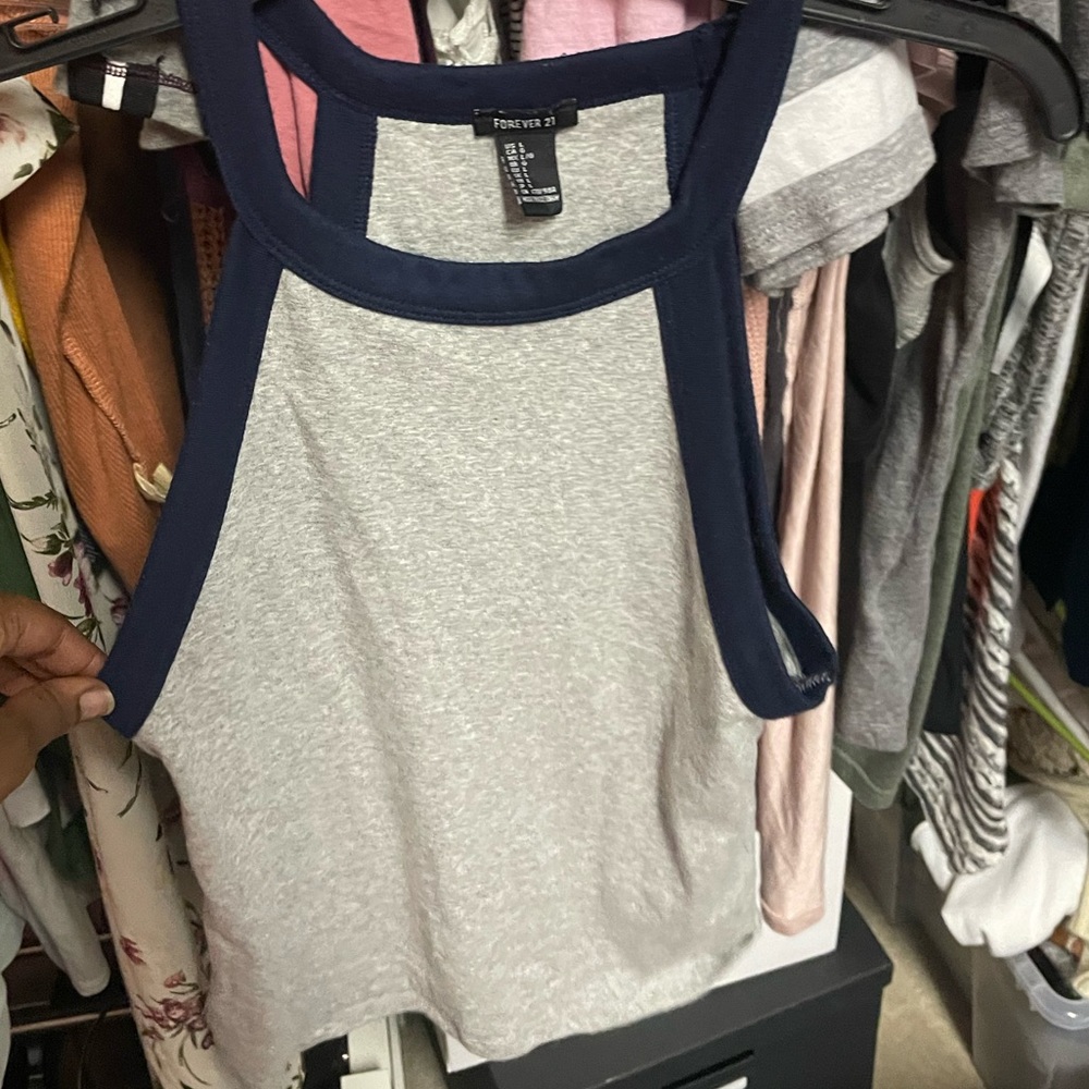 Grey tank top